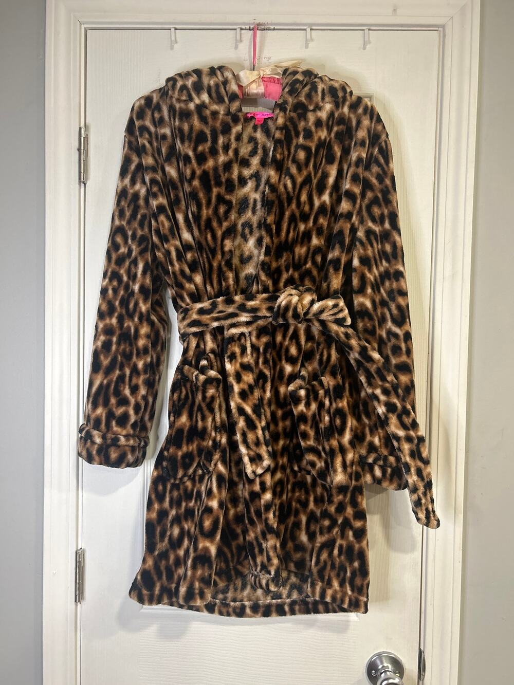 Betsey Johnson Leopard Print Plush Hooded Robe Women's M/L Fleece Pockets Belt